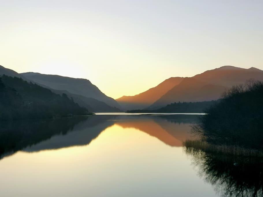 Perfect For Snowdon. Groups, Families+Dogs Welcome Llanberis Exterior foto
